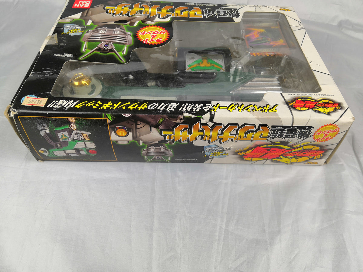 BANDAI DX Kamen Rider Ryuki Set Rider Zolda Machine Summon Magna