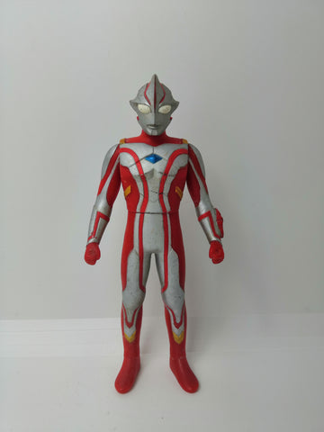 BANDAI 2013 Ultraman Mebius Figure