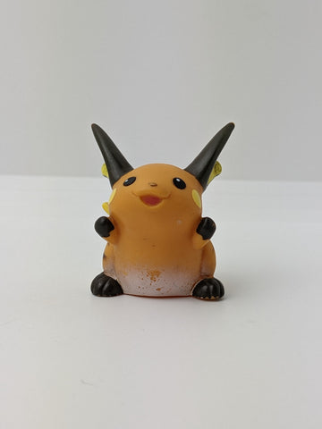BANDAI CGTSJ Vintage 1996 Pokemon Raichu Mini Figure